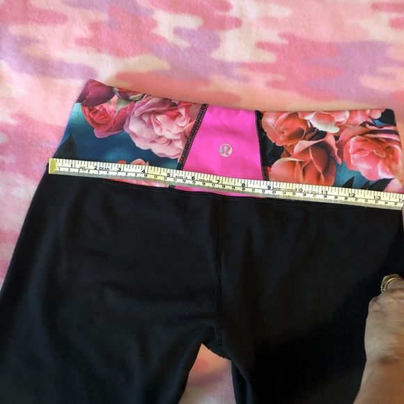 Lululemon Embody Crops - Picture 8 of 11